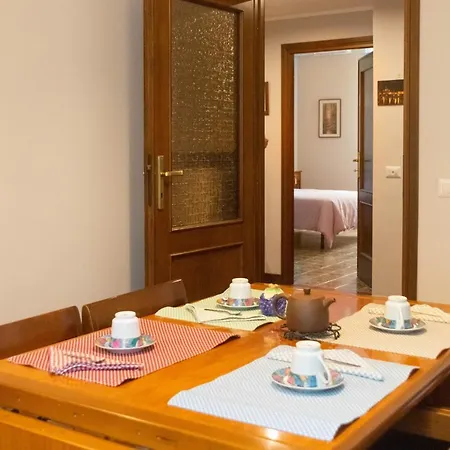 Lägenhet Casa Dei Nonni Rom